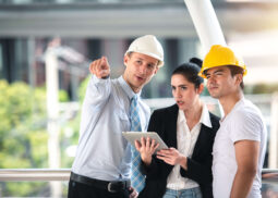 Project,Manager,Working,And,Discusses,With,Professional,Engineering,Team,Training